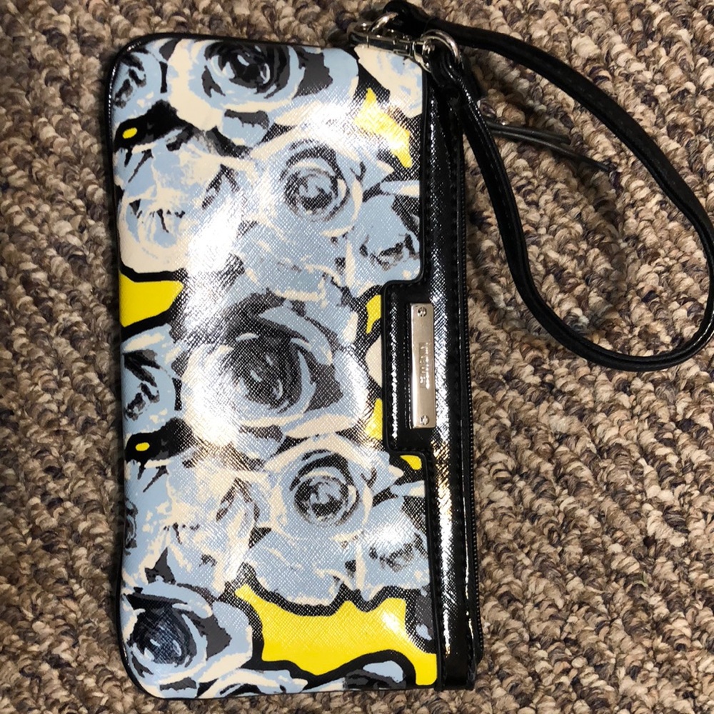 Nine West wristlet